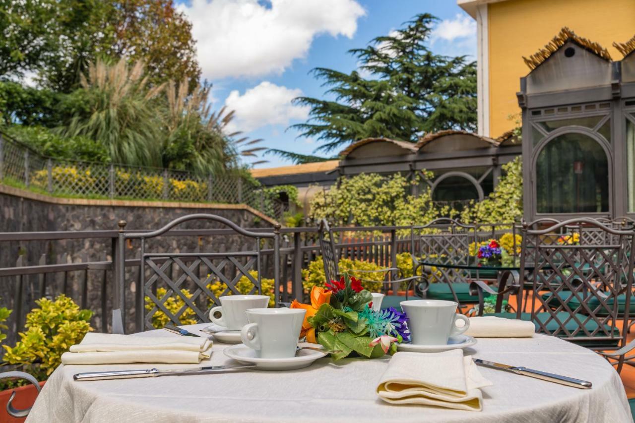 Culture Hotel Villa Capodimonte Неаполь Экстерьер фото